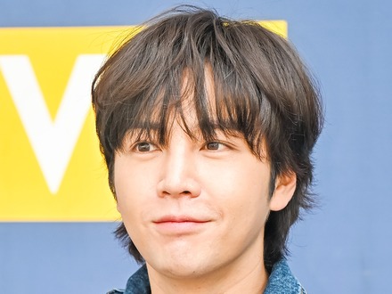 気づく人続出！チャン・グンソク（38）、同い年俳優と日帰り東京旅へ 40歳以上入店禁止の居酒屋にも