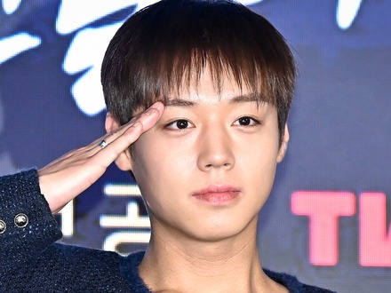 「来年は必ず行く」パク・ジフン、“入隊時期”に言及…海兵隊捜索隊への強い意志を明かす