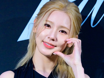 雰囲気ガラリ…i-dle・ミヨン、金髪→黒髪に大胆イメチェン！「好きすぎてたまらない」