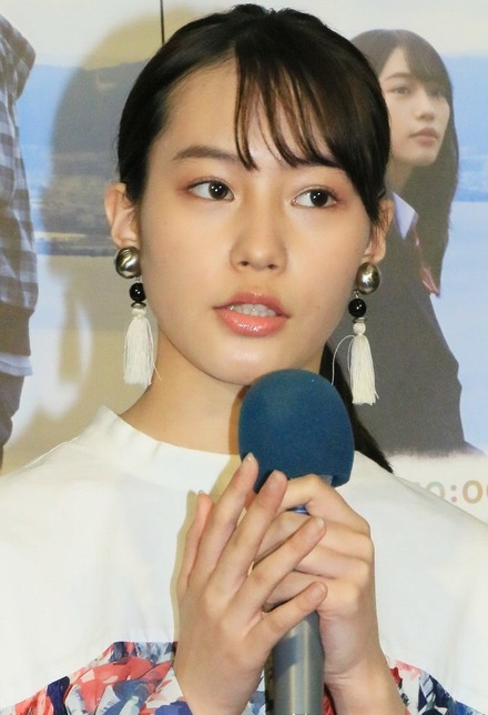 南沙良【撮影:小宮山あきの】