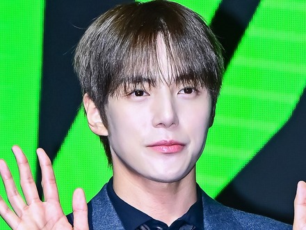 MONSTA X・ミニョク、本日(19日)初ソロシングル『Reaching』リリース!歌手ハ・ヒョンサンが制作に参加