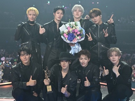 「声が枯れるまで歌うアーティストに」ATEEZ、「ソウルミュージックアワード」大賞に輝く