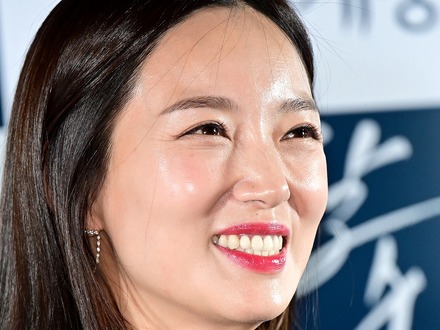 44歳で初妊娠の韓国女優、痛みで救急外来へ「若ければ、もう1人くらい余裕で産めると…」