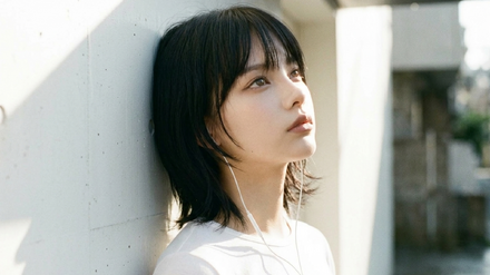 Yunai新曲『Blue Coffee Mug』MV公開 東京の街並みと等身大の姿を映す