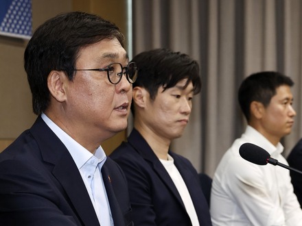 発足から8分でトップ交代…元Jリーガーも選出の“クリーンな運営”目指す新韓国サッカー委員会、一体何が？