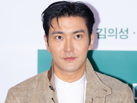 政治的メッセージで炎上も…SUPER JUNIOR・シウォン、悪質コメント投稿者に法的対応「沈黙はここまで」