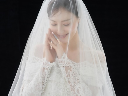 交際報道なしで電撃結婚の韓国女優、気になる“新婚旅行先”を告白「7泊8日の日程で…」