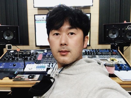 49歳の若さで急逝…韓国歌手、訃報が遅れて判明 恋人が追悼「幸せでありますように」
