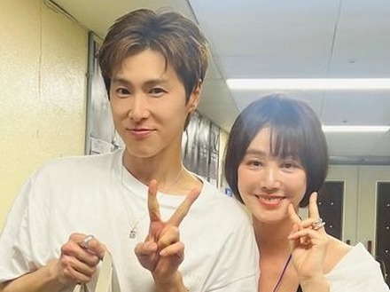 ユンホの“義理堅さ”に感動…母の葬儀に駆けつけた縁、韓国女優が初単独コンを熱烈応援