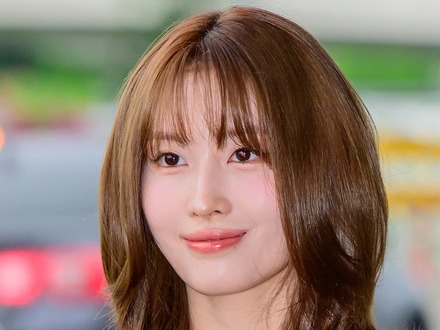 「ロックすぎる」とファン外でも話題に!TWICE・モモ、希少アイテムの封を切るも…むしろ価値上昇!?
