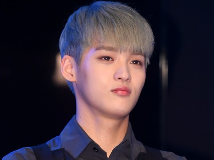 亡くなる前日までファンと交流…20歳で急逝した男性韓国アイドル、8周忌 死因は今も明かされず