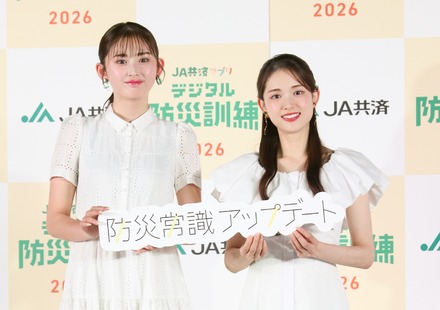 左から)ゆうちゃみ、松村沙友理【撮影/平木昌宏】
