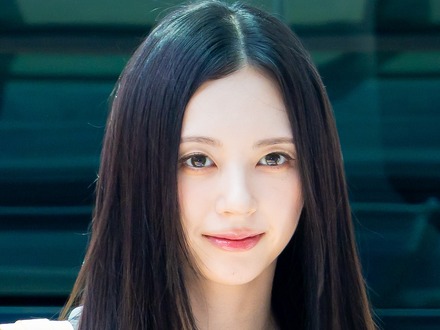 日本人K-POPアイドル・マシロ、“金髪ストレート”で雰囲気一変！クールな魅力放つコンセプト写真公開