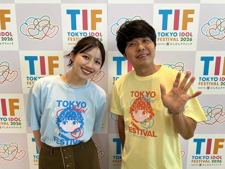 [写真左から]渡邉美穂、東ブクロ(さらば青春の光)