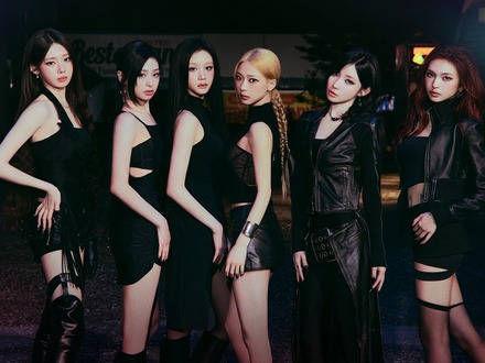 BABYMONSTER、一糸乱れぬ群舞に釘付け…『MOON』パフォーマンス映像がユーチューブトレンド1位に