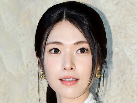自ら墓穴を掘る形に…“親日派”の家族を誇らしげに紹介した韓国女優、出演作のインタビューを中止に