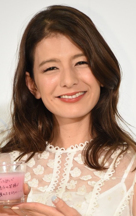 スザンヌ【写真:竹内みちまろ】