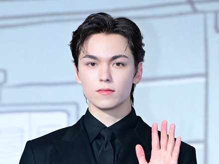 今日から兵役のSEVENTEEN・バーノンは大丈夫？　やたらと問題が目につく「社会服務要員」とは