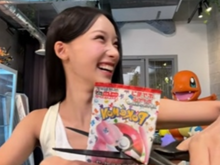 「なぜポケモンカードを切る?」韓国アイドルに“反日”疑惑、日本ファンからは擁護の声も