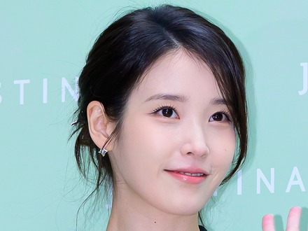一体どれだけ稼いでる？IU、21歳弟の願いをバッサリ「私より稼ぐのは今世では無理」