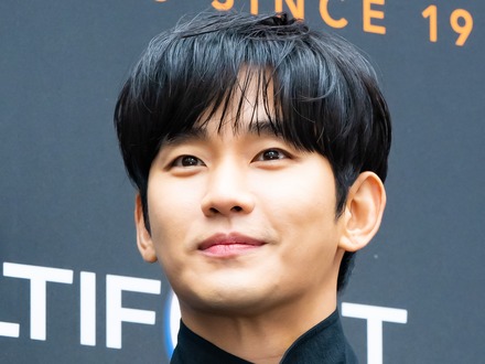 俳優キム・スヒョン、ついに韓国でも“本格復帰”へ!音楽授賞式「TMA」プレゼンター出演決定
