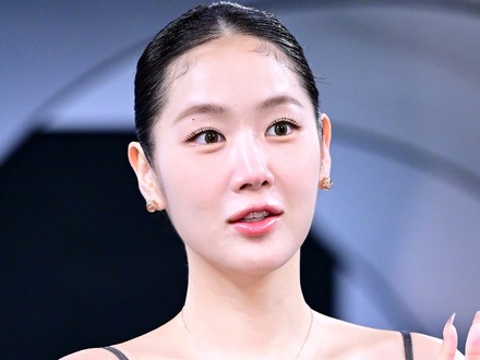 銭湯でいきなり“お尻をペシッと”…元韓国アイドル、見知らぬ人に触られた衝撃体験を告白「できるだけ手で隠す」