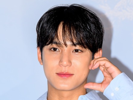 SEVENTEEN・ミンギュ、本日(10日)社会服務要員として代替服務開始 グループ7人目の兵役
