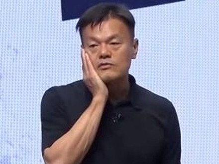 JYPパク・ジョン、カルト疑惑否定「統一協会でも新天地でもない」宗教疑惑に正面回答