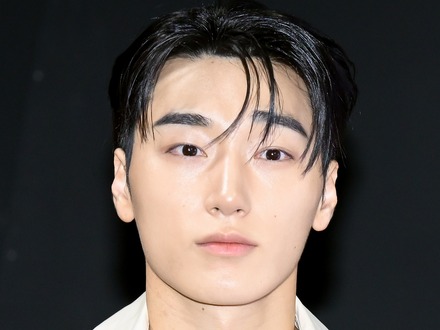 「行く先々でついてきて困る」ATEEZ・サン、熱愛説を自ら否定…盗撮する過激ファンに警告