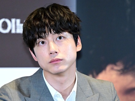 坂口健太郎、「妻が通報」報道も「暴力一切ない」声明も韓国メディアが一斉反応 注目を集めるワケ