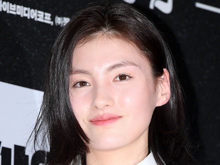 “キム・ゴウンの親友”女優キム・ヨンジ、電撃結婚!参列した芸能人の結婚式写真で明らかに
