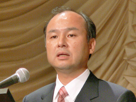 決算説明を行う孫正義ソフトバンク社長