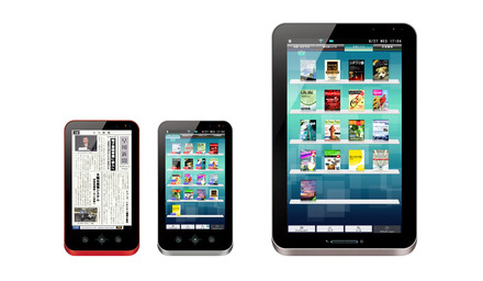 電子書籍対応の専用タブレット「GALAPAGOS」（左は5.5型、右は10.8型）