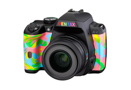 限定300台の「TOWER RECORDS × PENTAX RAINBOW K-r」