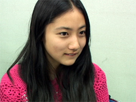 　山本晋也のランク10国で、噂の美少女「紗綾ちゃん」の密着映像の無料配信がスタートした。