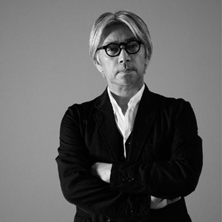 坂本龍一