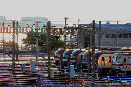 有楽町線では、豊洲駅の大改良工事（折返し線整備、駅周辺再開発等に伴う混雑緩和に向けた改札口の新設等）も行われる