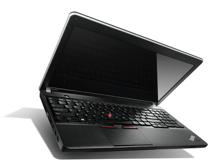 「ThinkPad Edge E535」ミッドナイト・ブラック