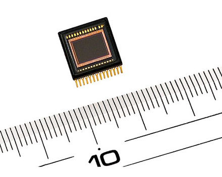 1/2.5型800万画素CCDのRJ23V3BA0BT