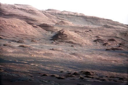 火星、シャープ山