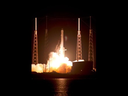 NASA SpaceX CRS-1打ち上げ（10月8日）