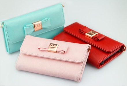 「Julia PhonePochette（ジュリア・フォンポシェット）for iPhone 5」