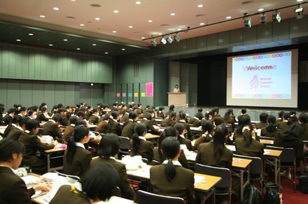 ワコールとノートルダム女学院中学校がコラボ