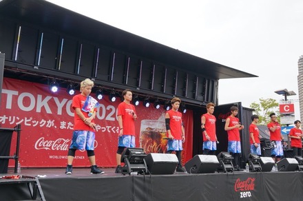 「コカ・コーラ ゼロ　zero Limitツアー」ファイナルに出演したGENERATIONS from EXILE TRIBE、「TOKYO2020」と書かれたTシャツに身を包み開催決定を祝った