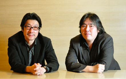 阪本順治監督（左）、福井晴敏氏（右）／写真：黒豆直樹