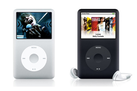 iPod classic（左からシルバー/ブラック）