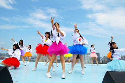 東京で2度目のワンマンライブを開催するHR（写真は2013年7月、TOKYO IDOL FESTIVAL、出演時）