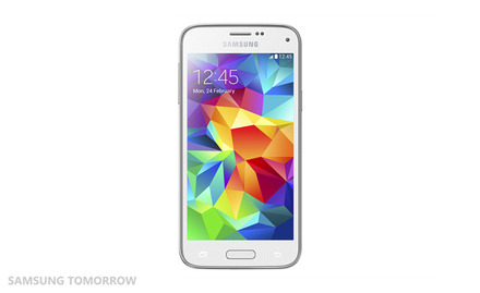 「GALAXY S5」の小型モデルで4.5型の「GALAXY S5 mini」