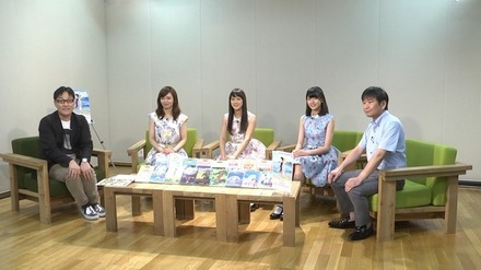 向かって左からコトブキツカサ、伊藤綾子、若山あやの・山崎紗彩、叶精二