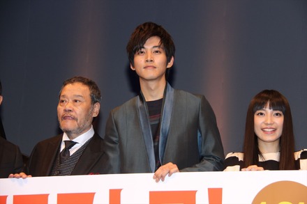 （左から）西田敏行、松坂桃李、miwa